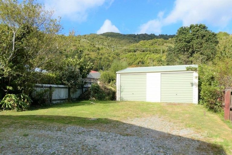 Photo of property in 59 Alexander Street, Greymouth, 7805
