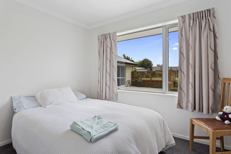 Photo of property in 5 Haydon Place, Amberley, 7410