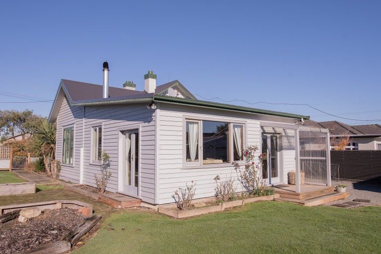Photo of property in 18 Albert Street, Winton, 9720