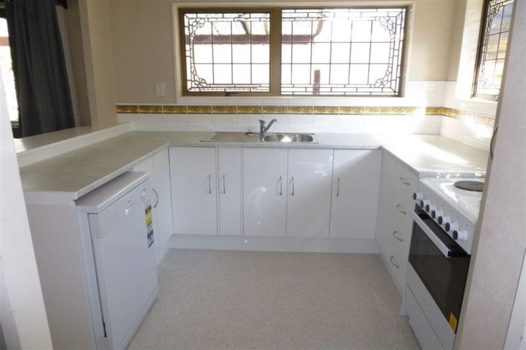 Photo of property in 6 Nikau Place, Pukete, Hamilton, 3200