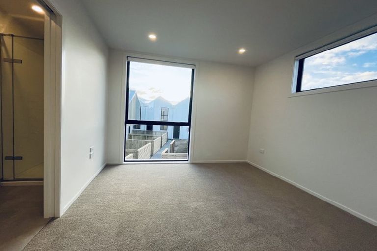 Photo of property in 12/39 Pakuranga Road, Pakuranga, Auckland, 2010