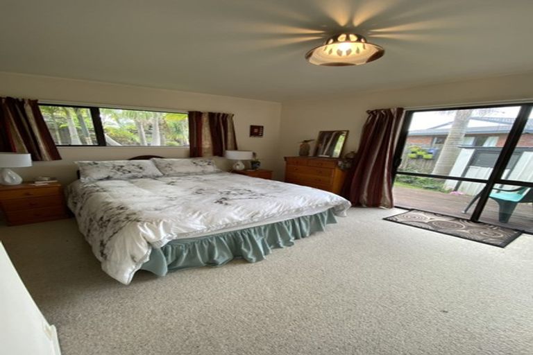 Photo of property in 34 St Annes Crescent, Wattle Downs, Auckland, 2103