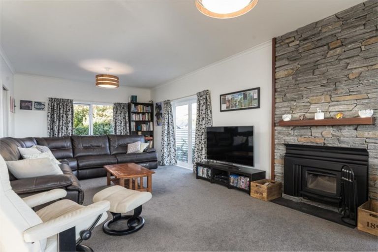 Photo of property in 4 Kauri Grove, Lansdowne, Masterton, 5810