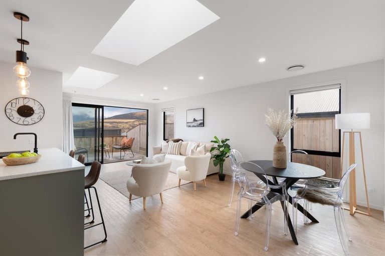 Photo of property in 24 Muster Road, Jacks Point, 9371