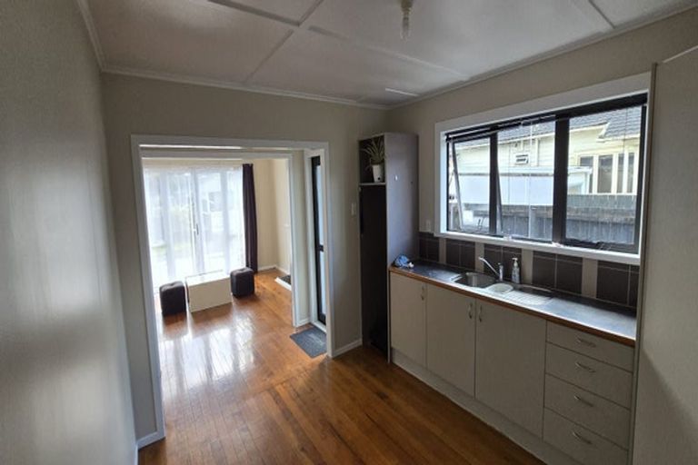 Photo of property in 1/109 Clevedon Road, Papakura, 2110
