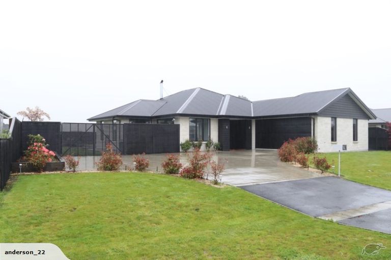 Photo of property in 6 Rosewood Drive, Amberley, 7410