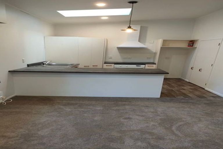 Photo of property in 8 Chester Road, Tawa, Wellington, 5028