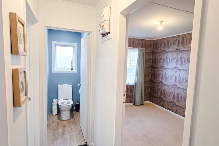 Photo of property in 2b Ipswich Grove, Wainuiomata, Lower Hutt, 5014