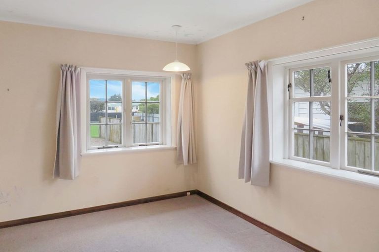 Photo of property in 7 Douglas Street, Waiwhetu, Lower Hutt, 5010
