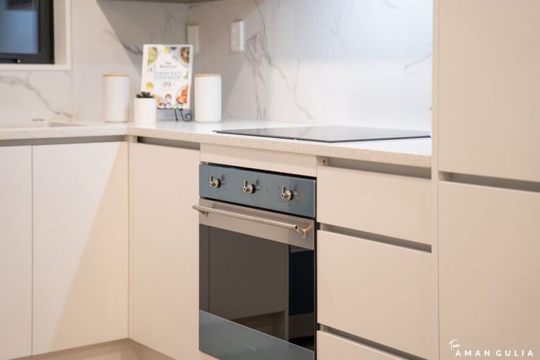 Photo of property in 8c Butterworth Drive, Glendene, Auckland, 0602