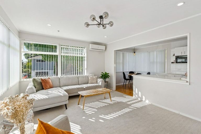 Photo of property in 39 Keegan Drive, Massey, Auckland, 0614