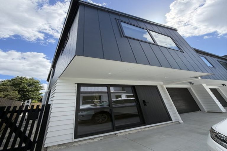 Photo of property in 40b Centorian Drive, Windsor Park, Auckland, 0632