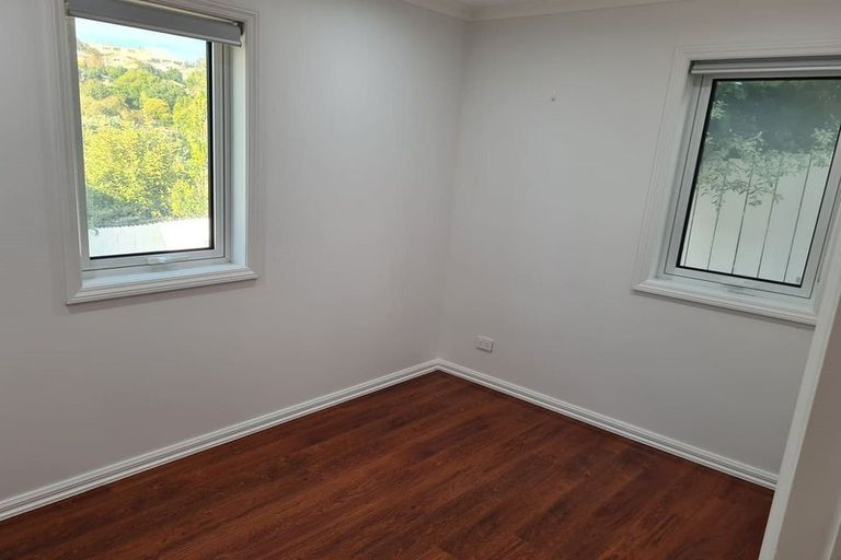 Photo of property in 36 Trias Road, Totara Vale, Auckland, 0629