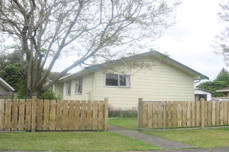 Photo of property in 14 Norrie Street, Te Puke, 3119