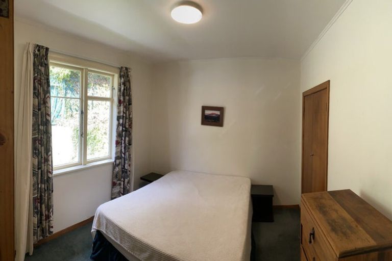 Photo of property in 3 Cecil Road, Tawa, Wellington, 5028