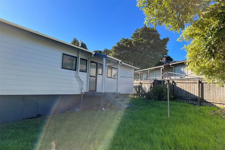 Photo of property in 6/17a Idesia Place, Totara Heights, Auckland, 2105