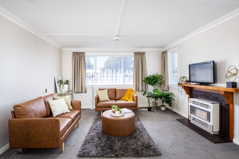 Photo of property in 6 High Street West, Waitara, 4320