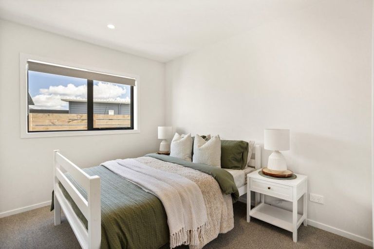 Photo of property in 2 Motutere Drive, Matarangi, 3592