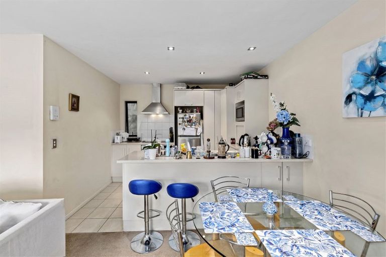 Photo of property in 5/7 The Avenue, Albany, Auckland, 0632