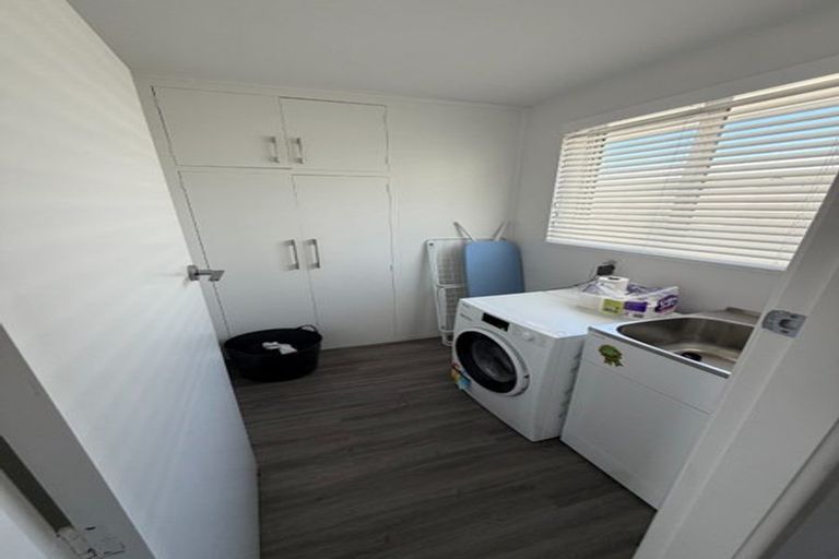 Photo of property in 1/272 Main North Road, Redwood, Christchurch, 8051