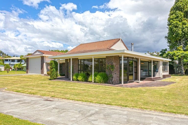 Photo of property in 126 Patiki Place, Whangamata, 3620