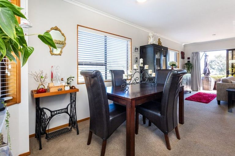 Photo of property in 1/7 Gerald Stokes Avenue, Helensville, 0800
