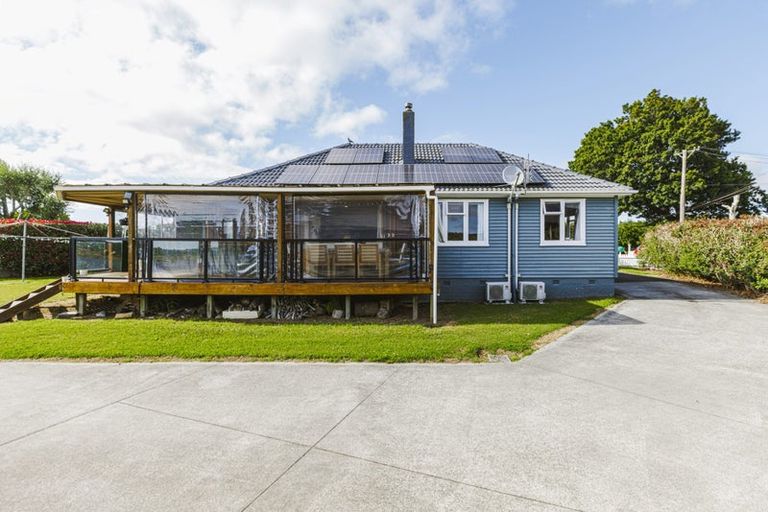 Photo of property in 37 Village Way, Ardmore, Papakura, 2582