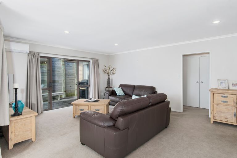 Photo of property in 39 Danny Place, Pyes Pa, Tauranga, 3112