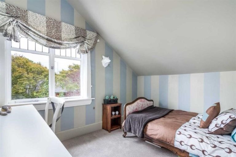 Photo of property in 166 Fendalton Road, Fendalton, Christchurch, 8052