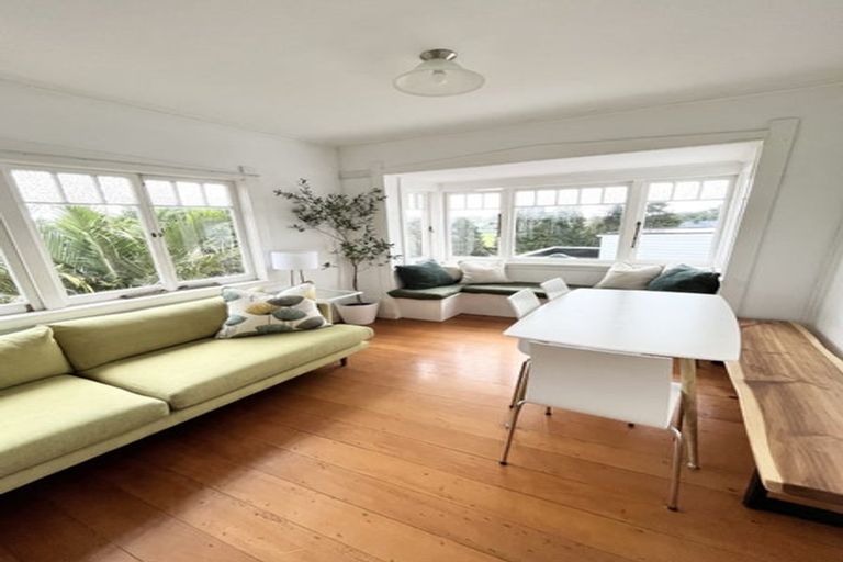 Photo of property in 2/24 West End Road, Herne Bay, Auckland, 1022