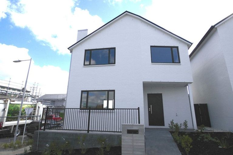 Photo of property in 9 Frances Bryers Road, Hobsonville, Auckland, 0616