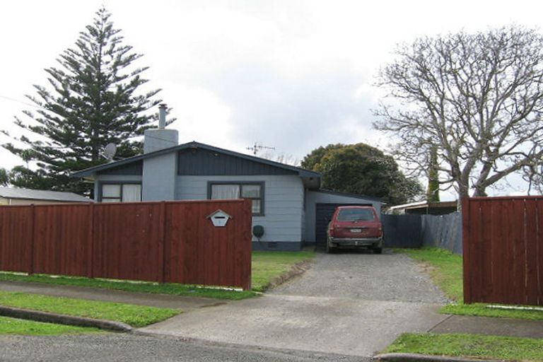 Photo of property in 2 Edmay Street, Feilding, 4702