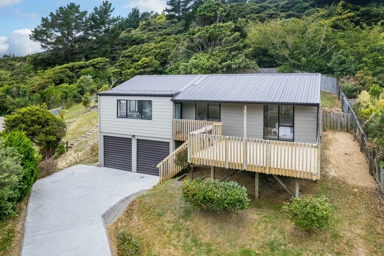 Photo of property in 72 Omapere Street, Whitby, Porirua, 5024