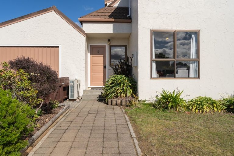 Photo of property in 1 Atwood Grove, Churton Park, Wellington, 6037