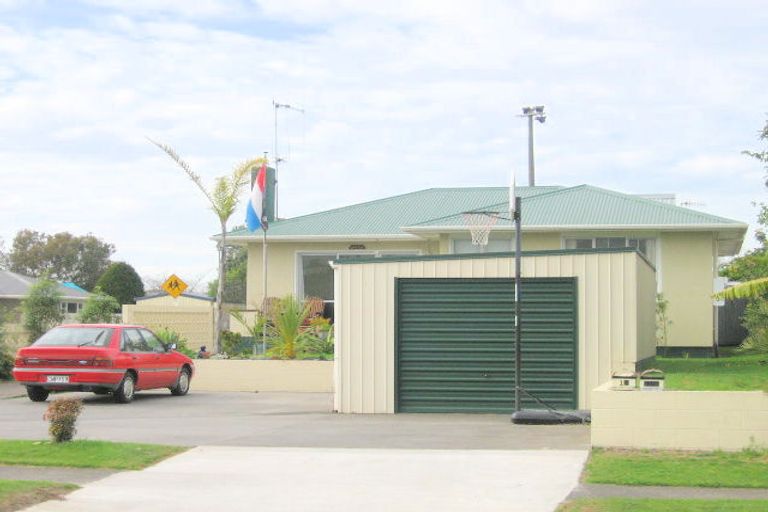 Photo of property in 10a Tui Street, Mount Maunganui, 3116