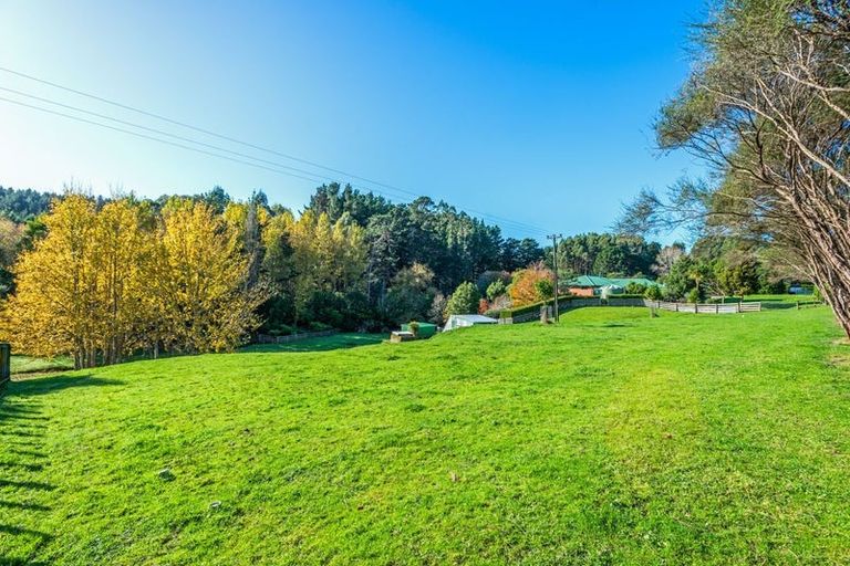 Photo of property in 303 Pahiatua Aokautere Road, Aokautere, Palmerston North, 4471