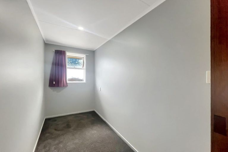 Photo of property in 15 College Street, Awapuni, Palmerston North, 4412