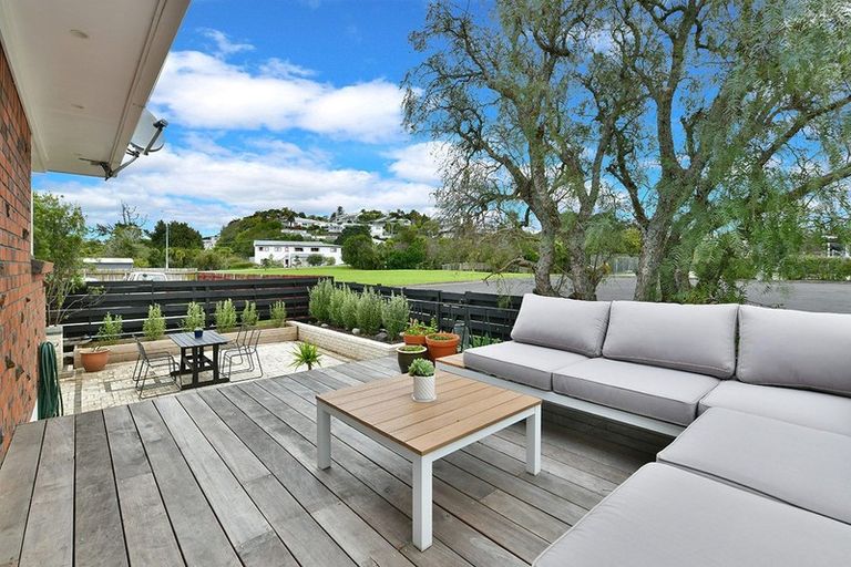 Photo of property in 4/766 Beach Road, Browns Bay, Auckland, 0630