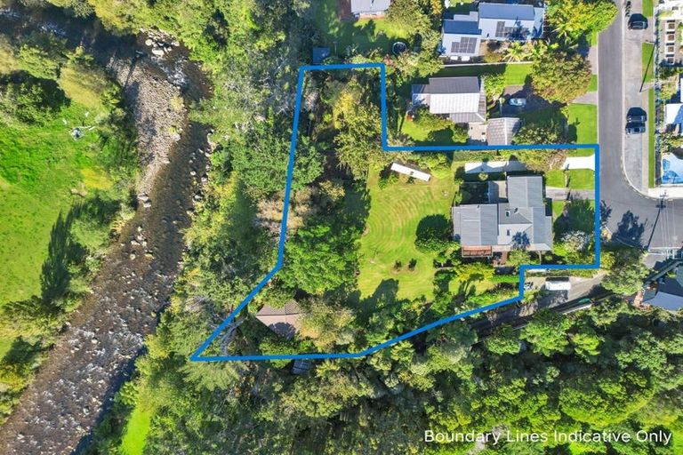 Photo of property in 27 Donnelly Street, Oakura, 4314