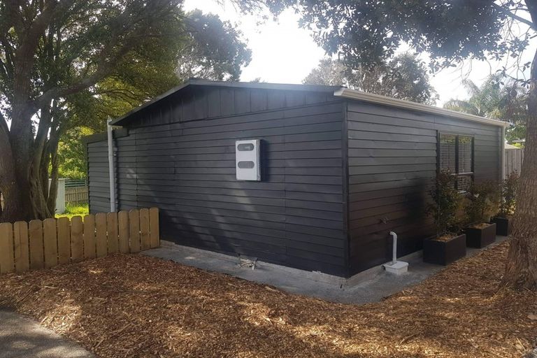 Photo of property in 19a Leaming Place, Clarks Beach, 2122