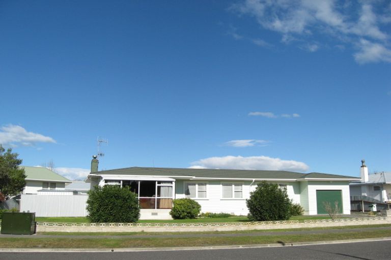 Photo of property in 11 Clarence Cox Crescent, Pirimai, Napier, 4112