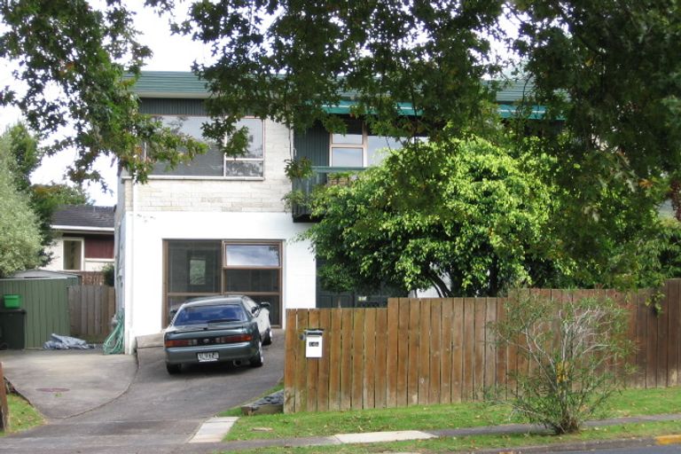 Photo of property in 2/14 Himalaya Drive, Half Moon Bay, Auckland, 2012