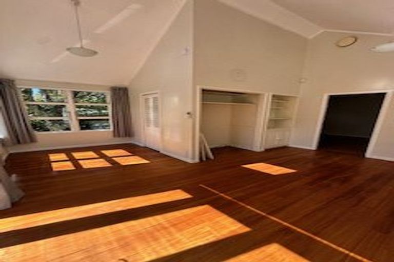 Photo of property in 7 Chatsworth Road, Silverstream, Upper Hutt, 5019