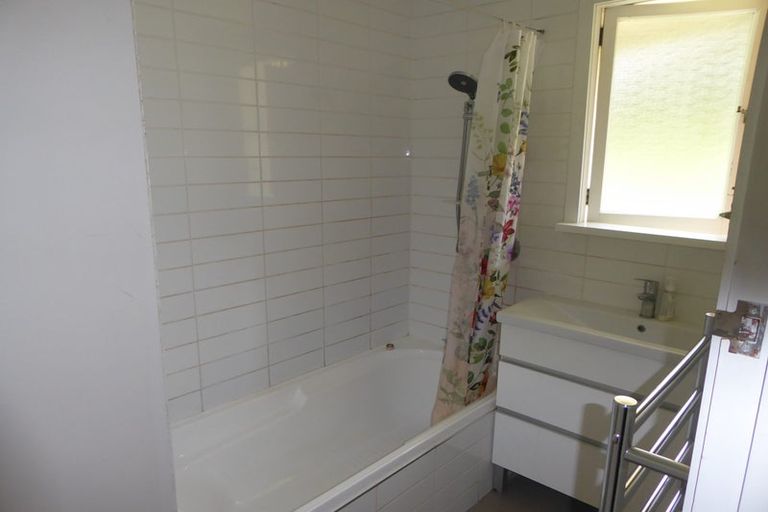 Photo of property in 104 Easther Crescent, Kew, Dunedin, 9012