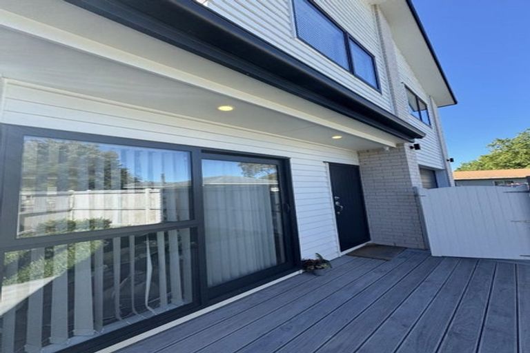 Photo of property in 79a Chilcott Road, Henderson, Auckland, 0612