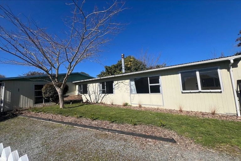 Photo of property in 46b Te Rauparaha Street, Otaki, 5512