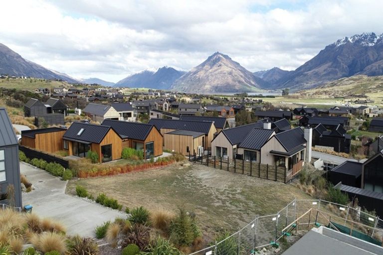 Photo of property in 5 Falconer Rise, Jacks Point, Queenstown, 9371