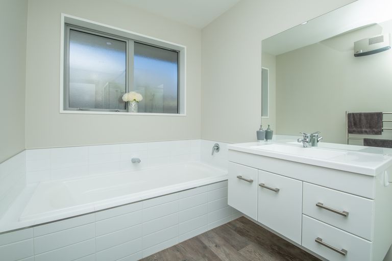 Photo of property in 76 Stanford Way, Rolleston, 7615