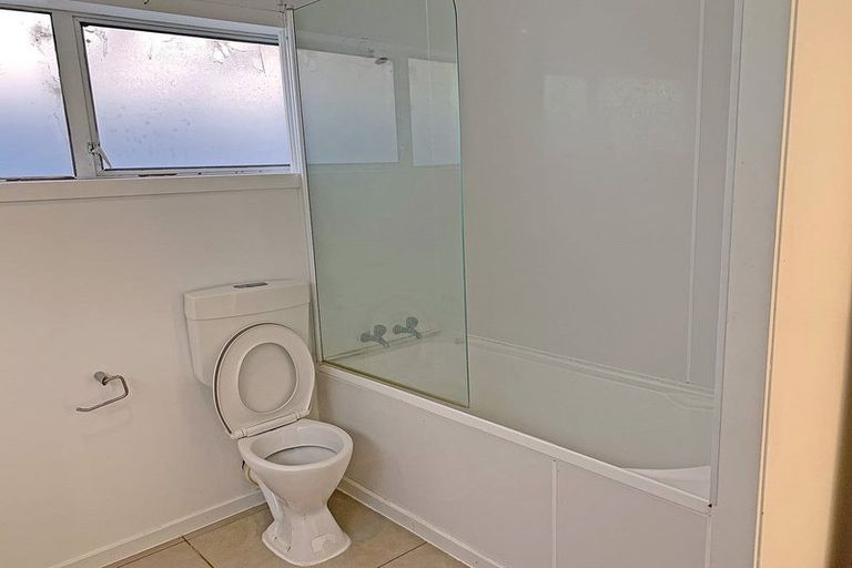 Photo of property in 22 Foster Crescent, Snells Beach, 0920