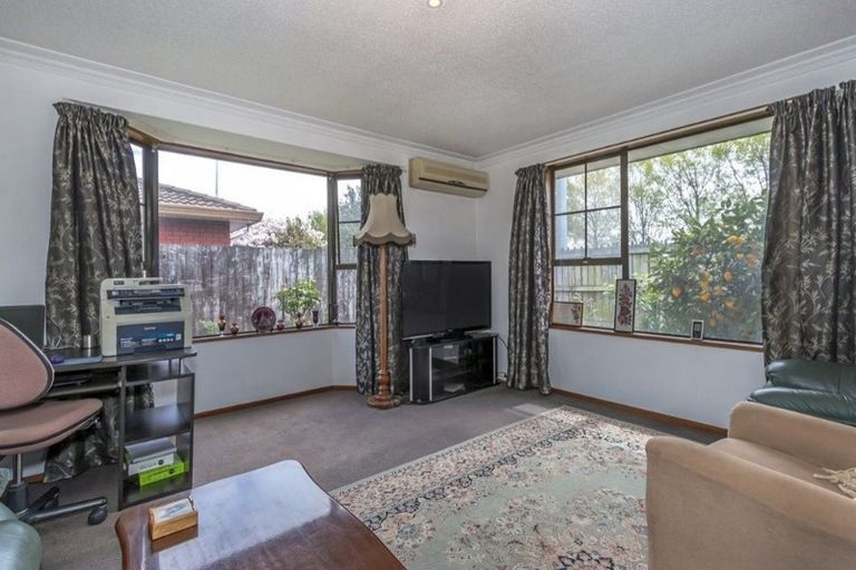 Photo of property in 68a Sarabande Avenue, Redwood, Christchurch, 8051
